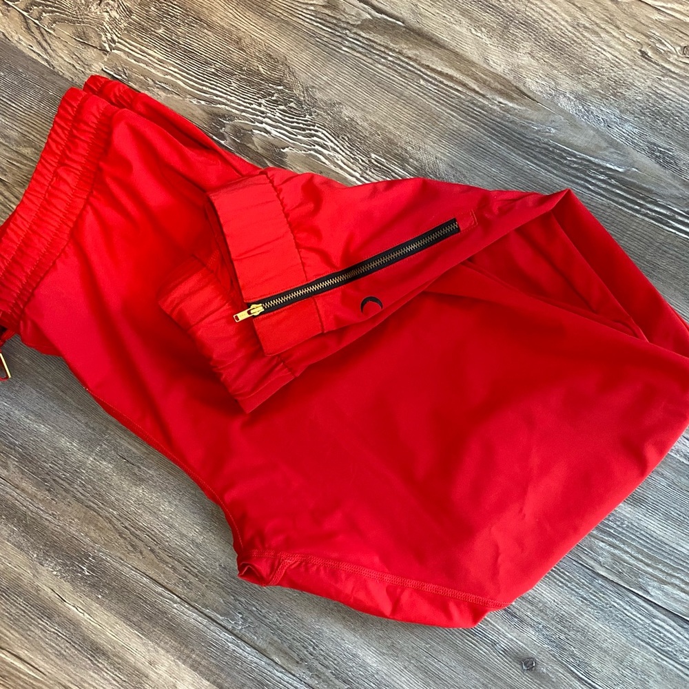 Zyia Everywhere joggers size large. Great used condition!